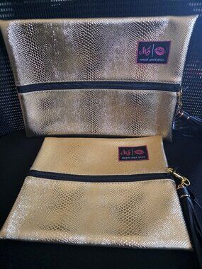 Makeup Junkie Gold NWT